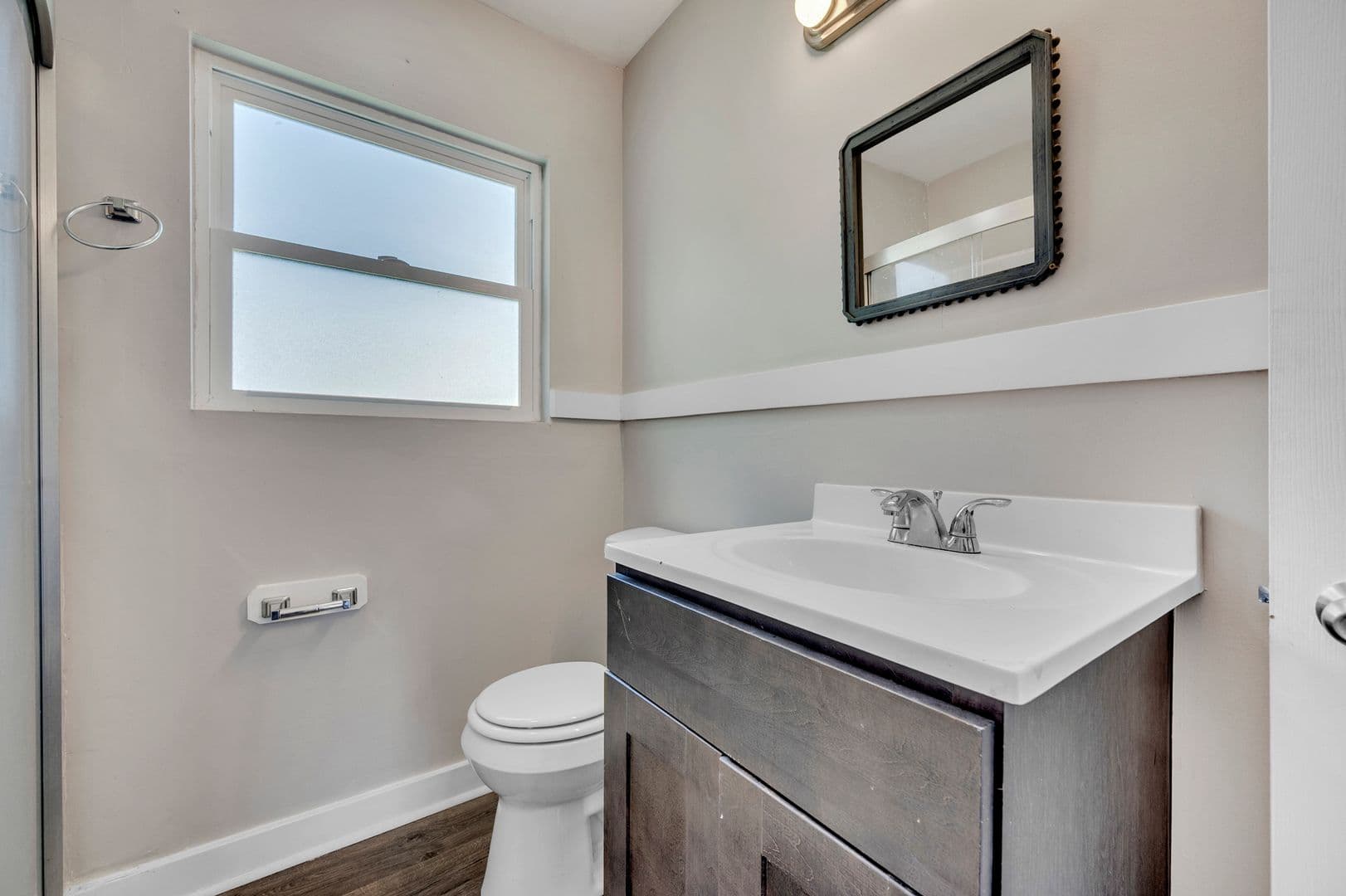 Birmingham House: 1045B 57th Street