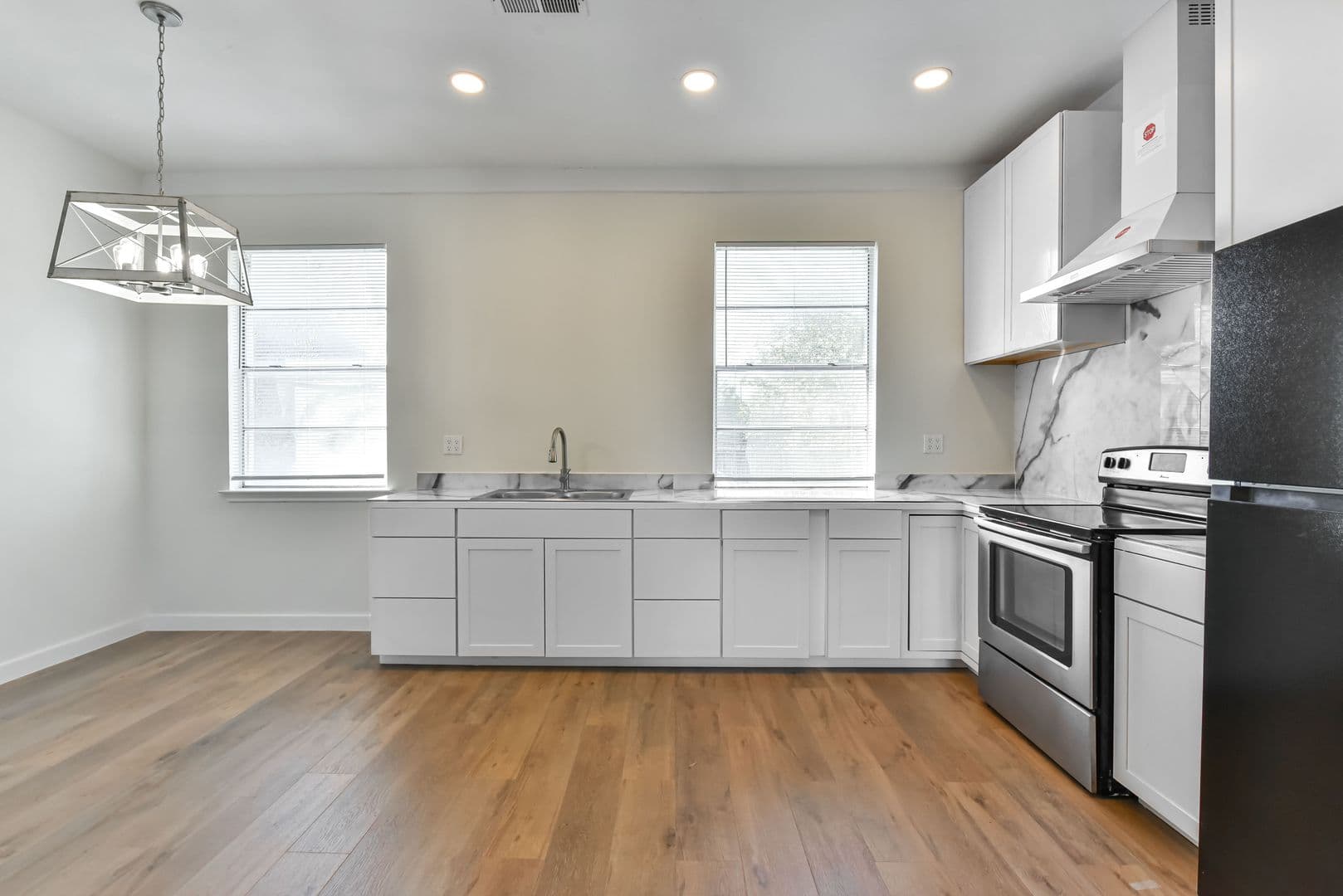Salado House: 11055 Brewer Rd