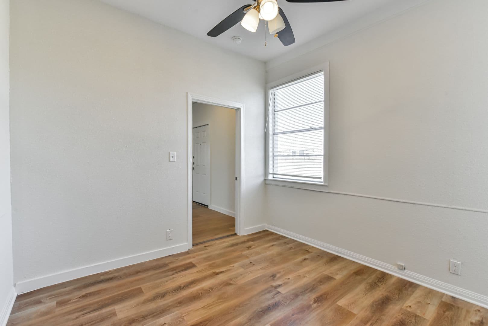 Salado House: 11055 Brewer Rd