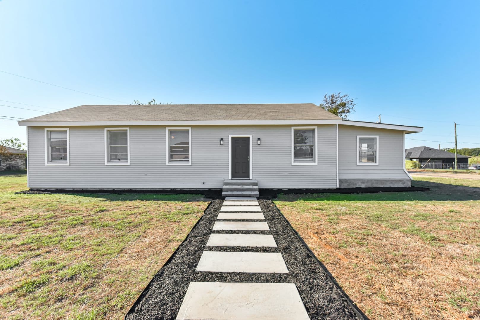 Salado House: 11055 Brewer Rd