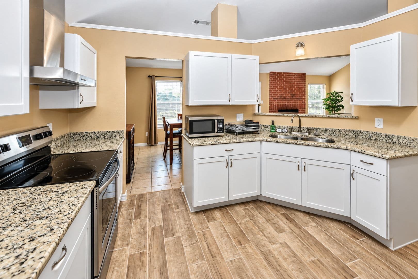 Killeen House: 2606 Windmill Dr