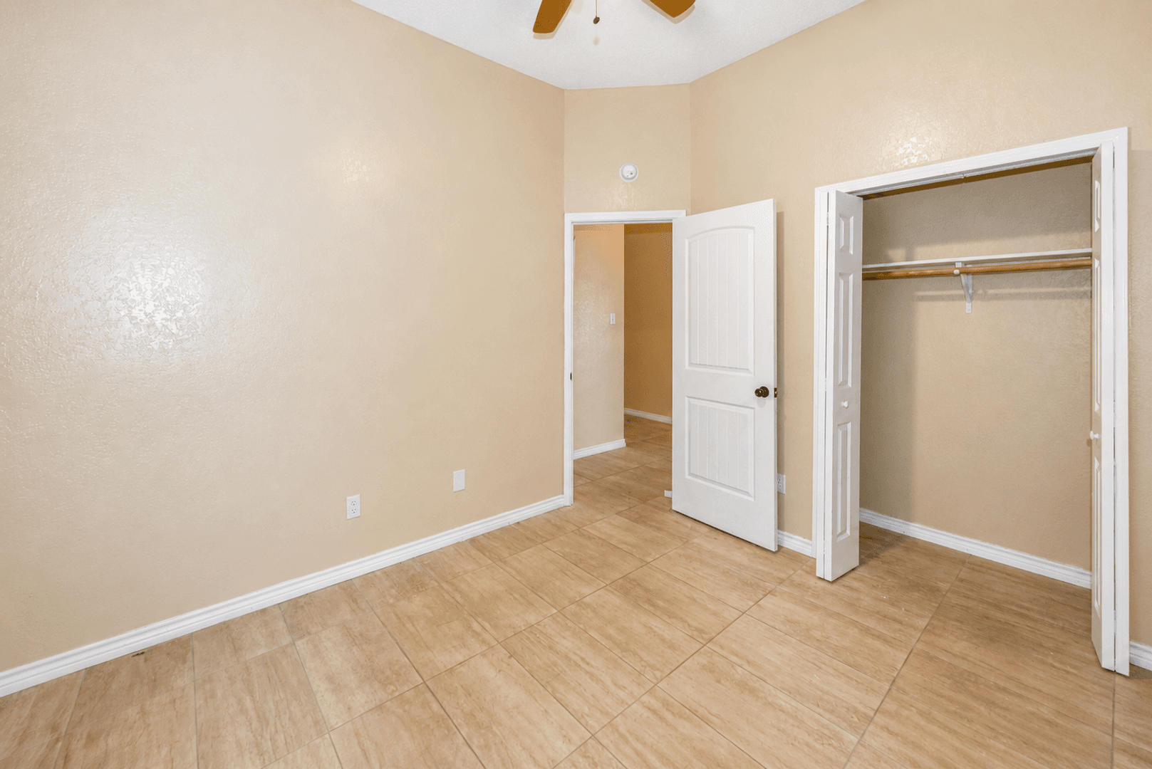 Killeen House: 2308 Woodlands Dr