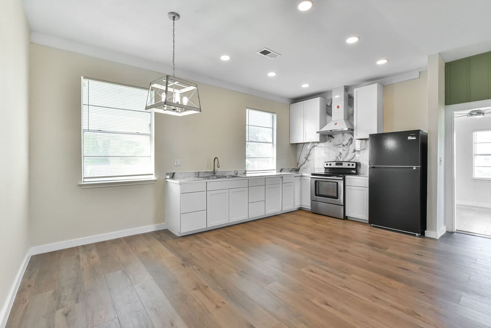 Salado House: 11055 Brewer Rd