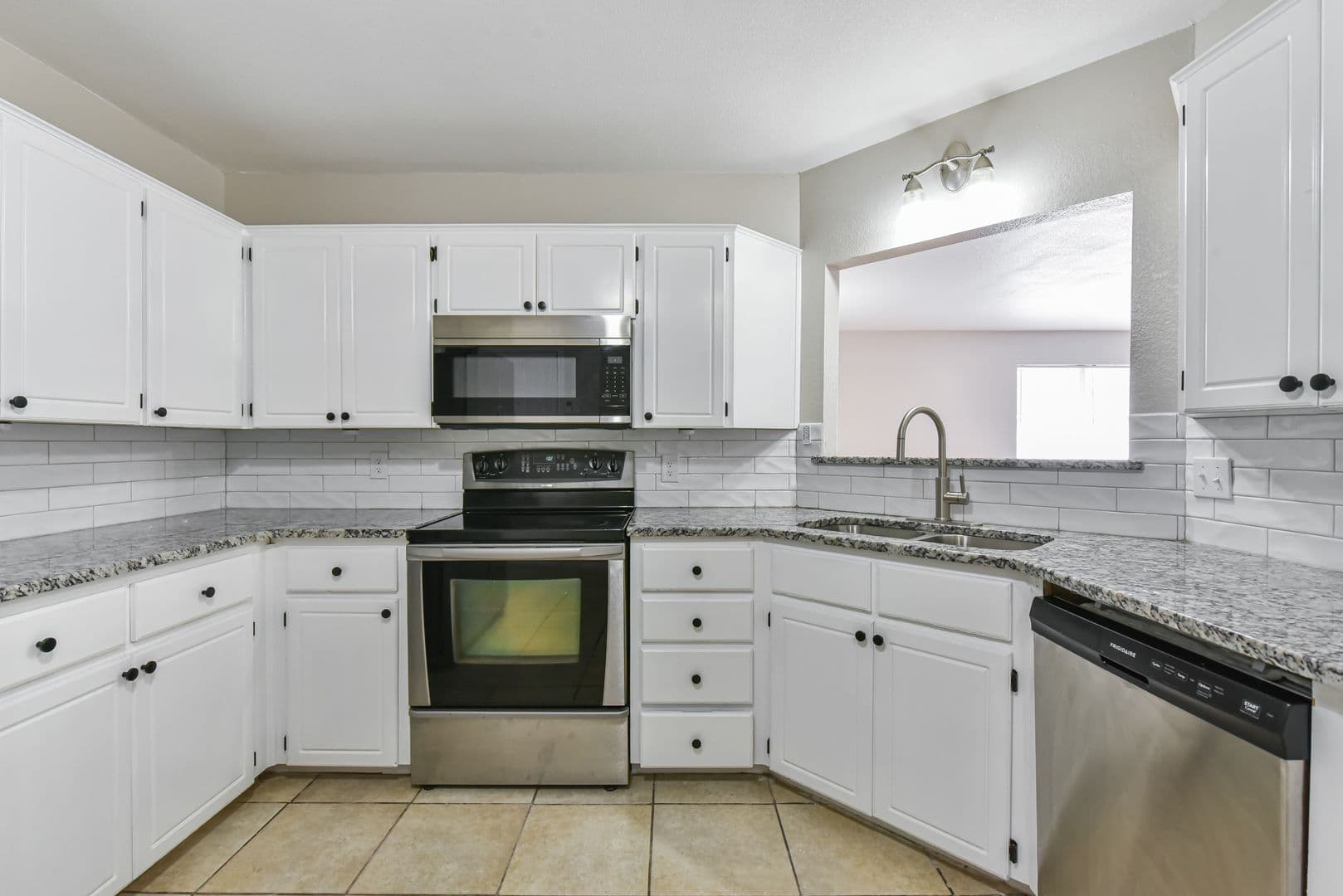 Killeen House: 4406 Stallion Dr