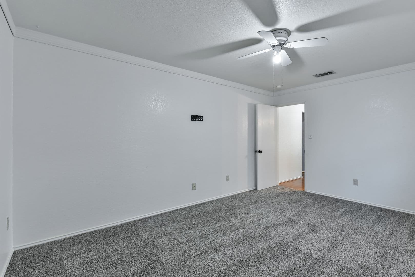 Killeen House: R4413 Blueduck Dr