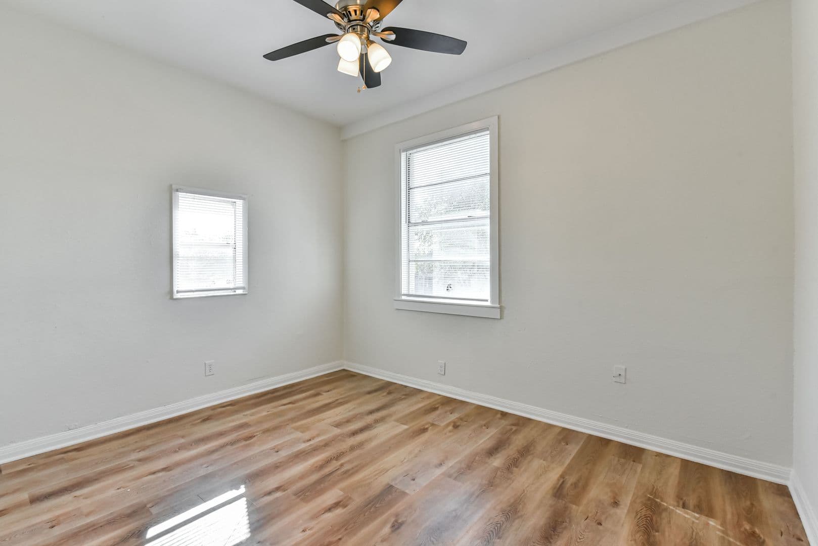 Salado House: 11055 Brewer Rd