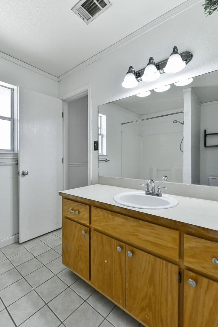 Killeen House: R4413 Blueduck Dr