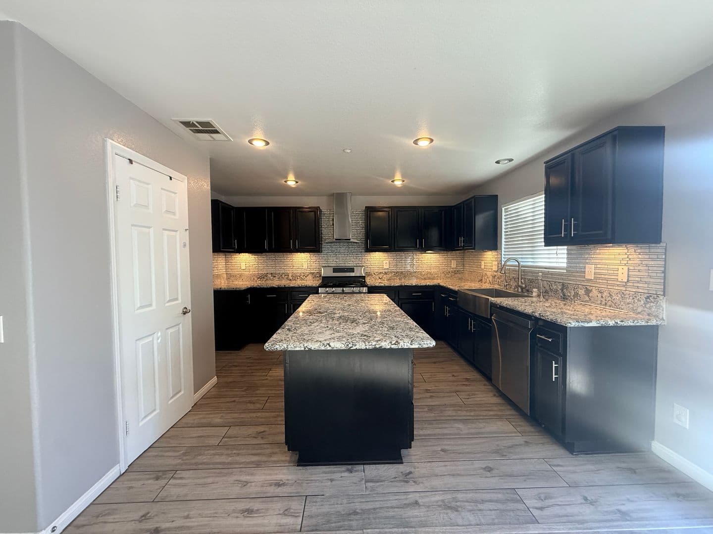 Riverside House: 9297 San Rafael Arcangel Ln