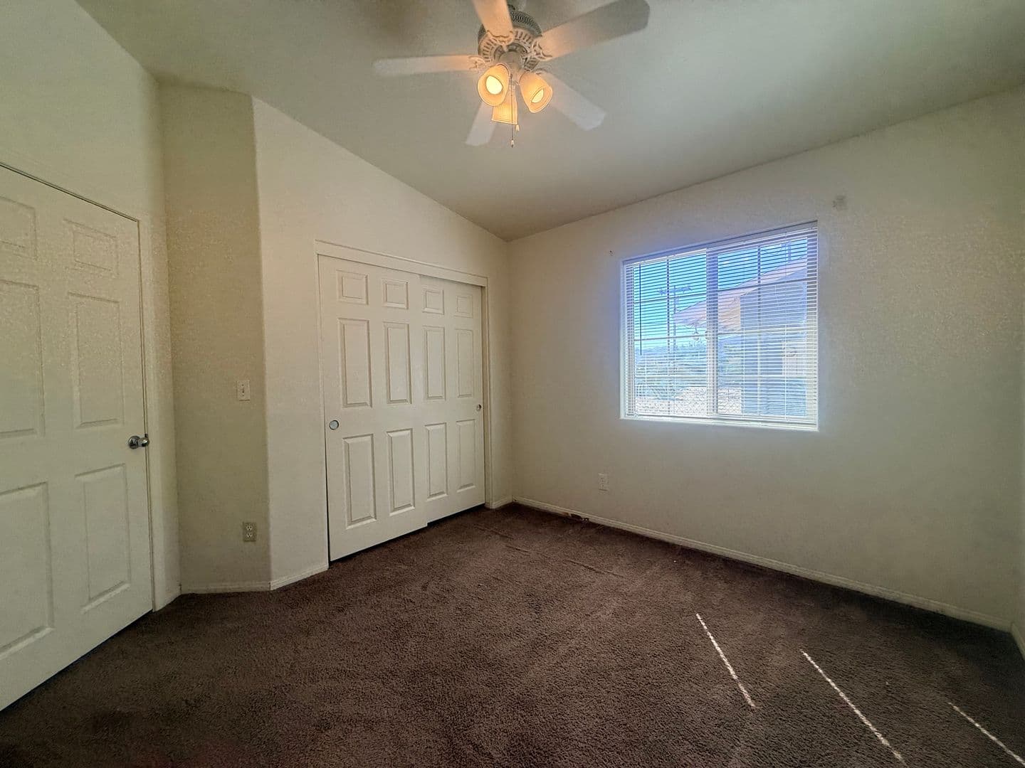 TwentyNine Palms House: 6627 Smoketree Avenue