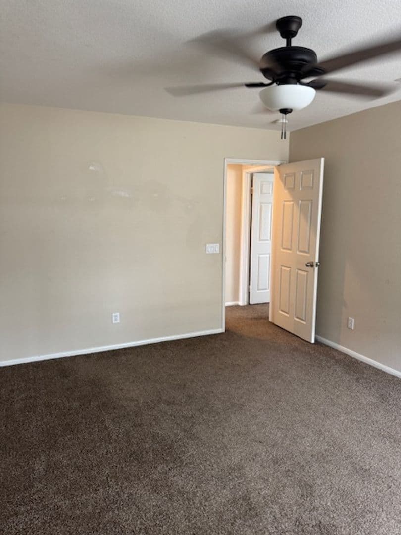 BEAUMONT House: 1577 LELAND