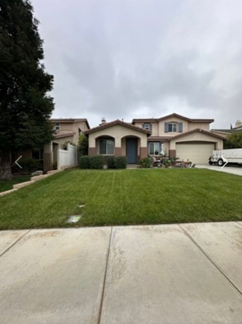BEAUMONT House: 1577 LELAND