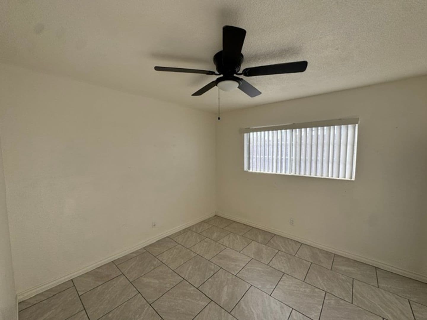 San Jacinto House: 498 S Vernon