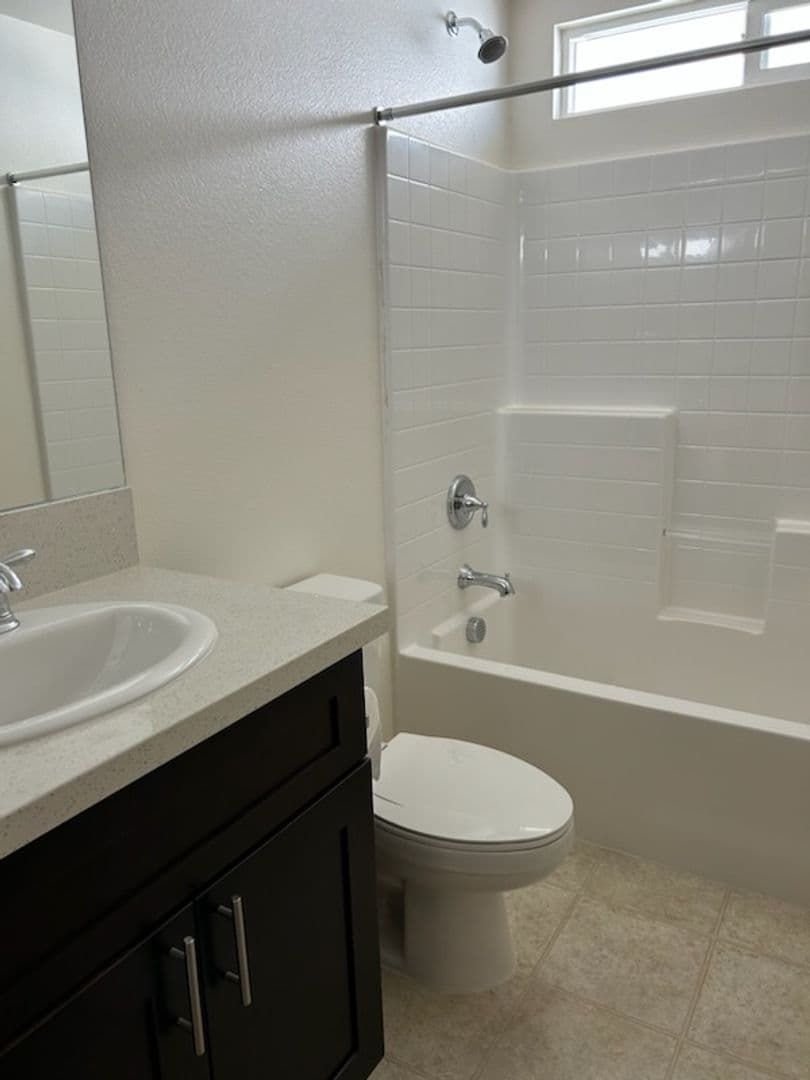 Menifee House: 26363 Bramble Wood Cir.