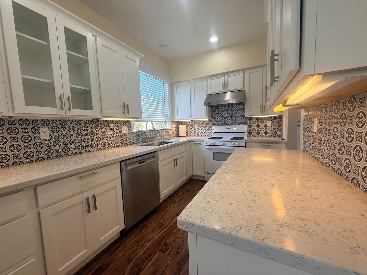 Temecula House: 39540 June Rd