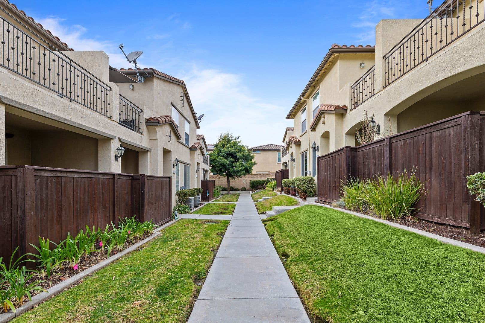 Murrieta House: 41945 Davenport Way