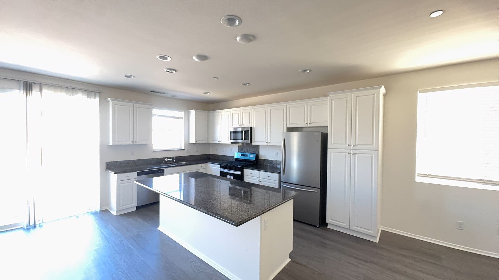 Hemet House: 2767 Moonshimmer St