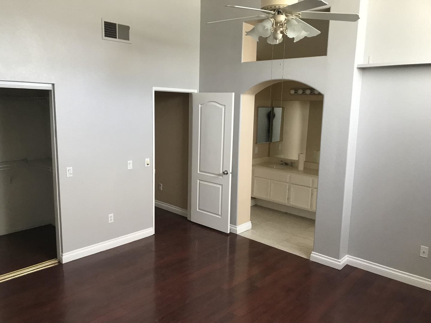 San Jacinto House: 1338 Avenida Floribunda