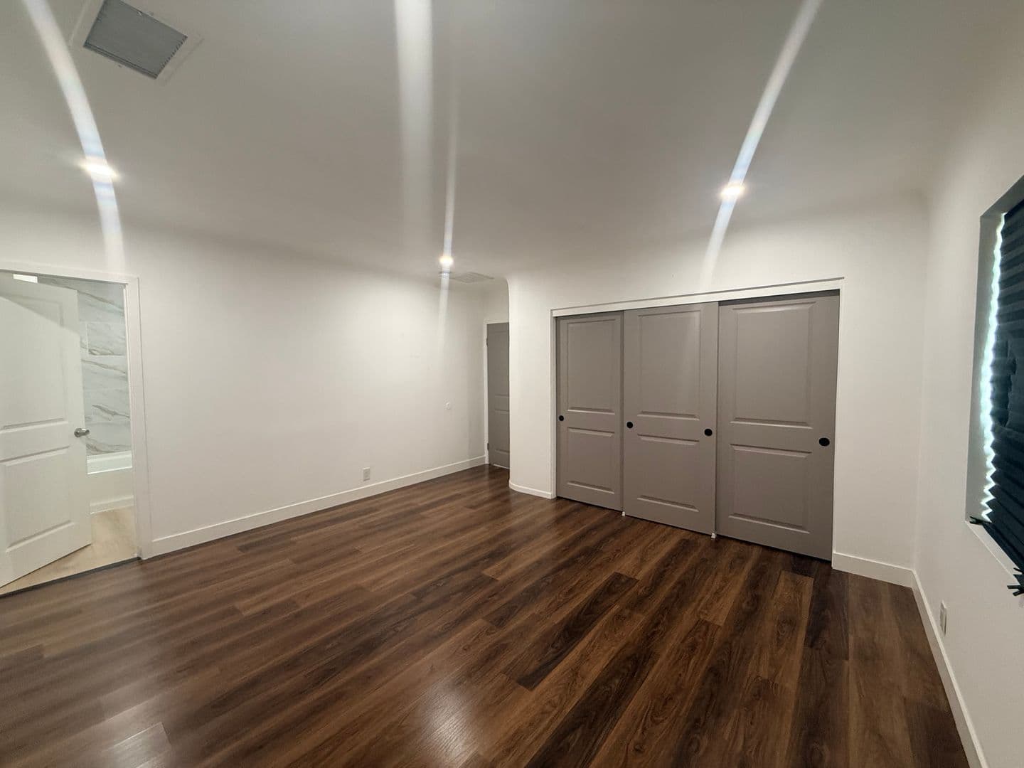 Riverside House: 3688 Taft St