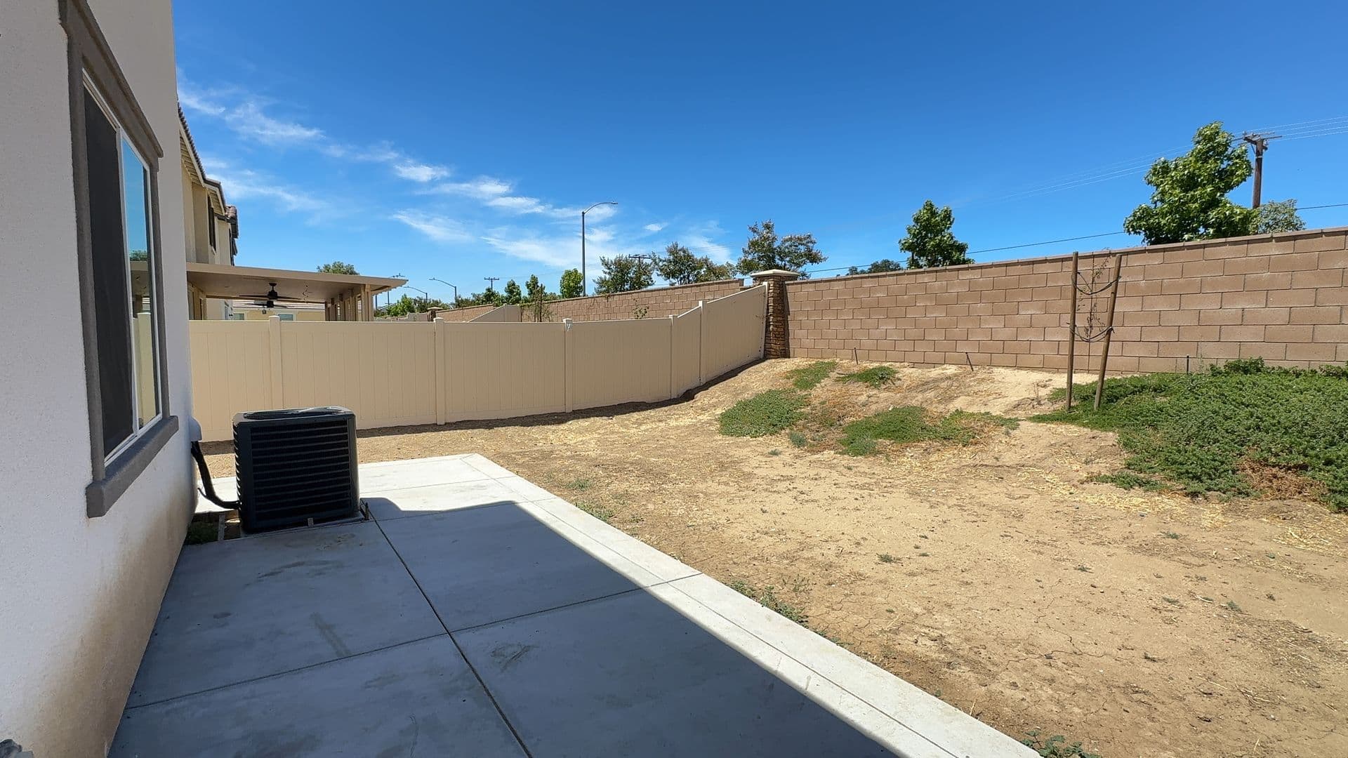 Hemet House: 2767 Moonshimmer St