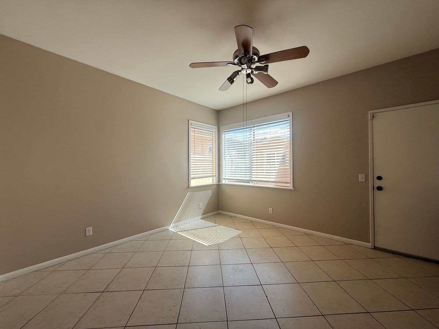 Temecula House: 39540 June Rd