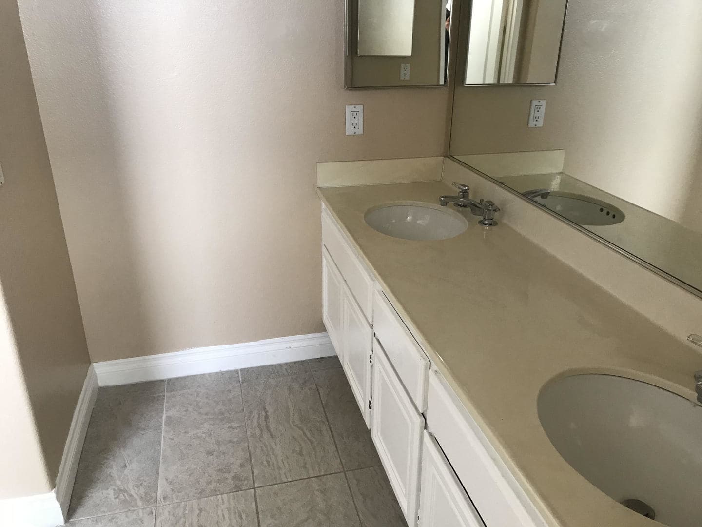 San Jacinto House: 1338 Avenida Floribunda