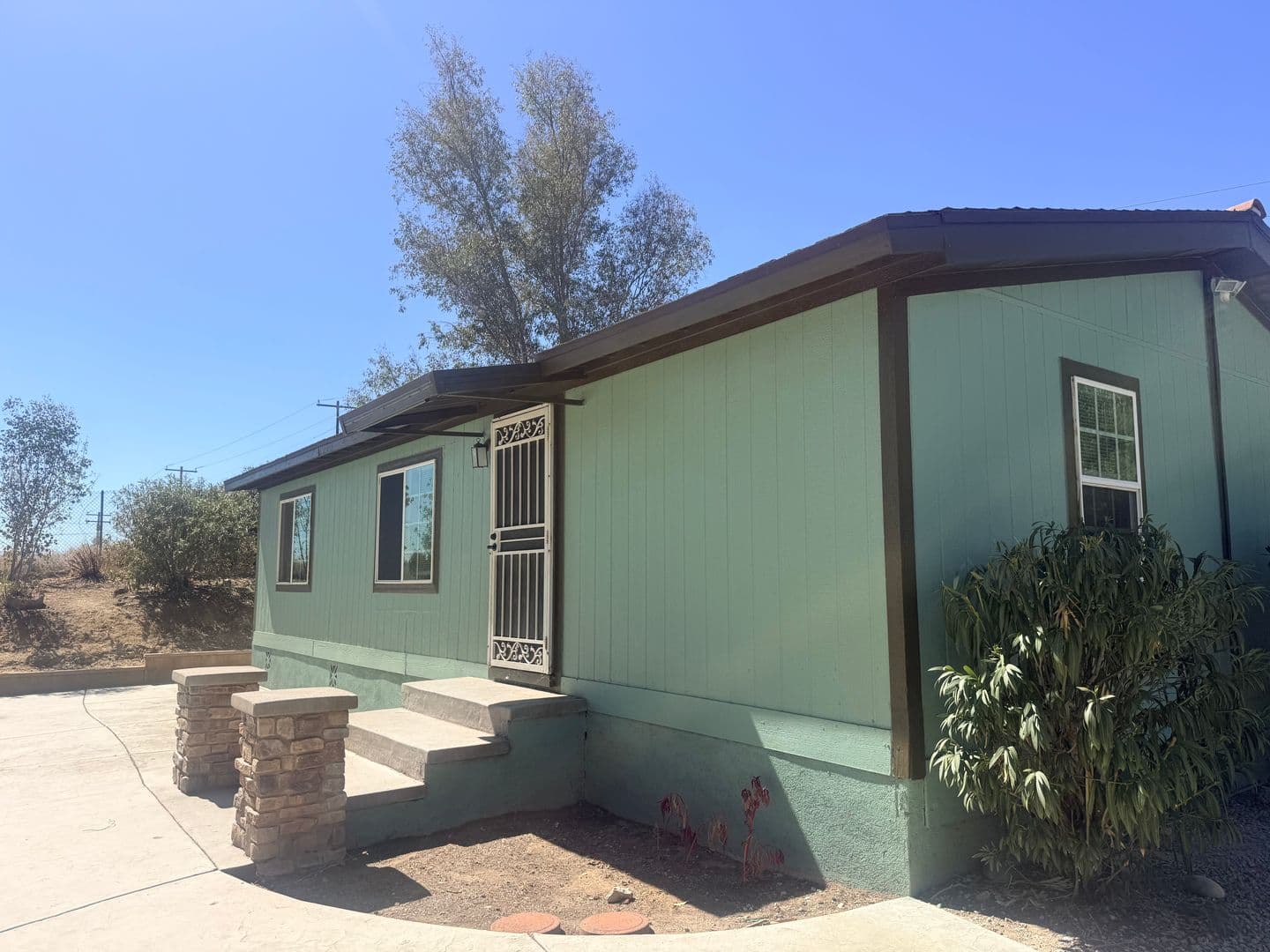 Perris House: 27107 Read St
