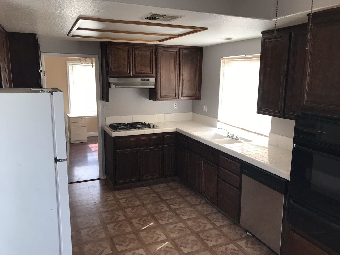 San Jacinto House: 1338 Avenida Floribunda