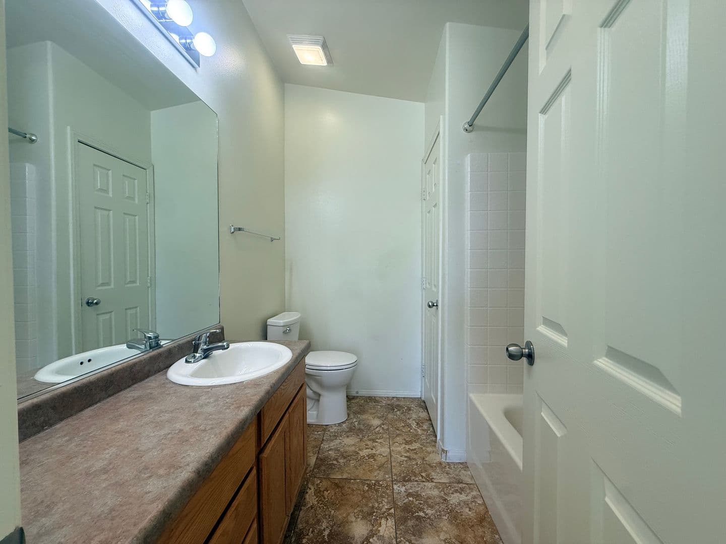 TwentyNine Palms House: 6627 Smoketree Avenue
