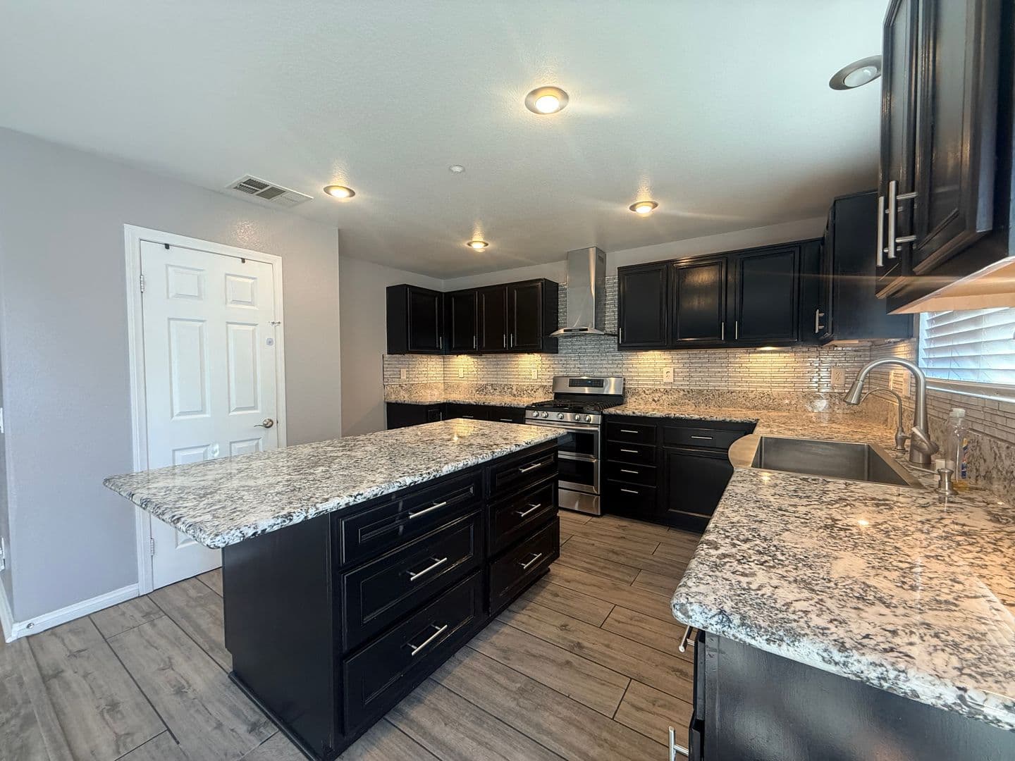 Riverside House: 9297 San Rafael Arcangel Ln