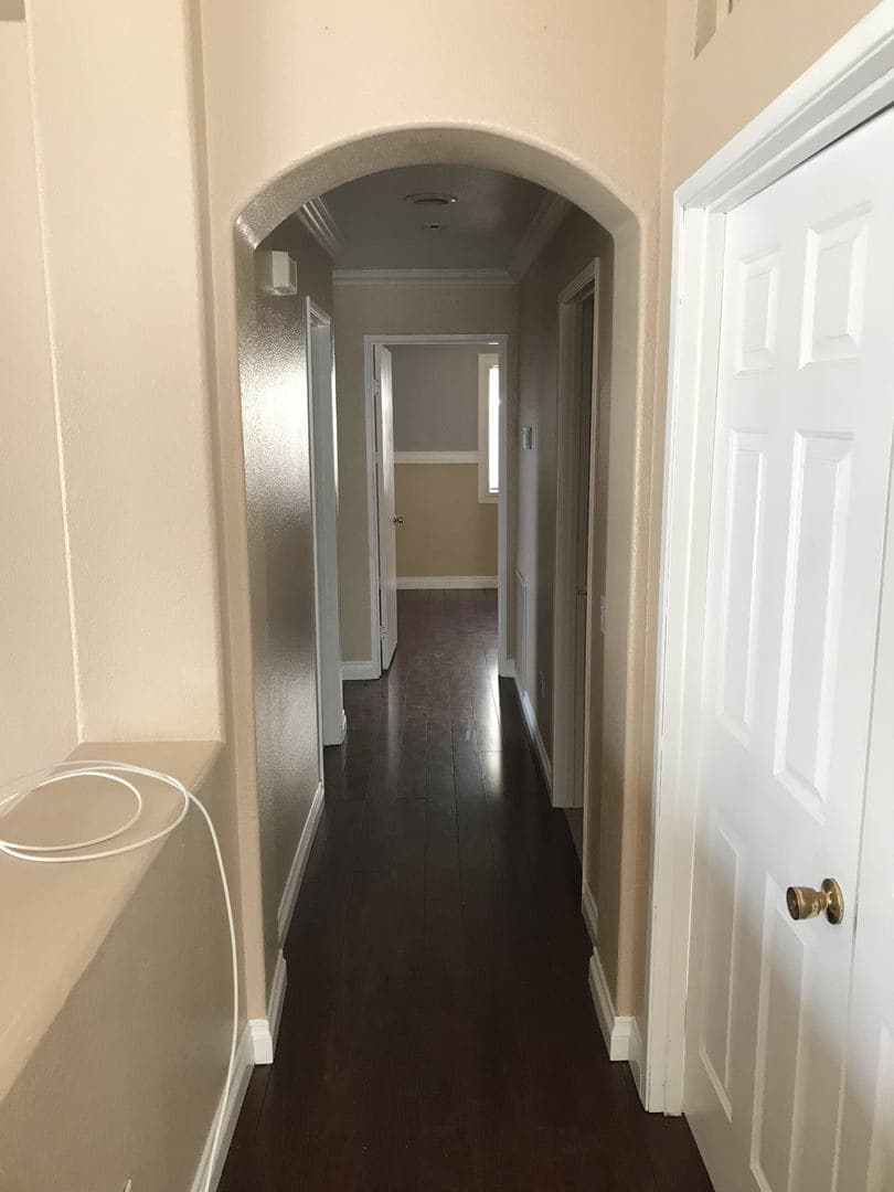 San Jacinto House: 1338 Avenida Floribunda
