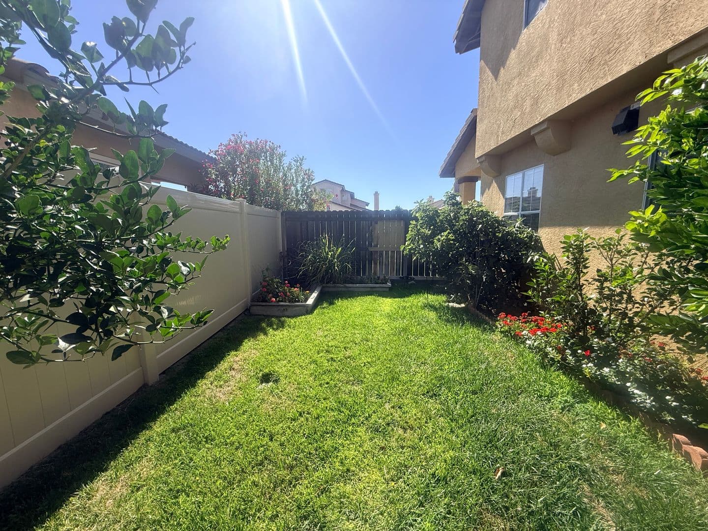 Temecula House: 39540 June Rd