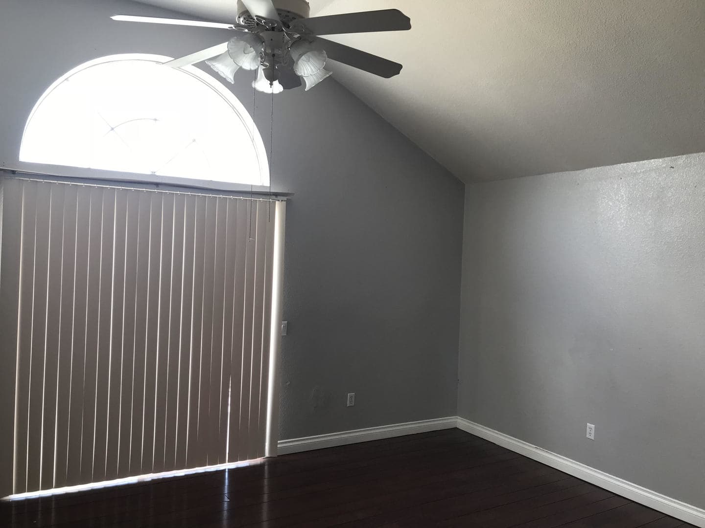 San Jacinto House: 1338 Avenida Floribunda