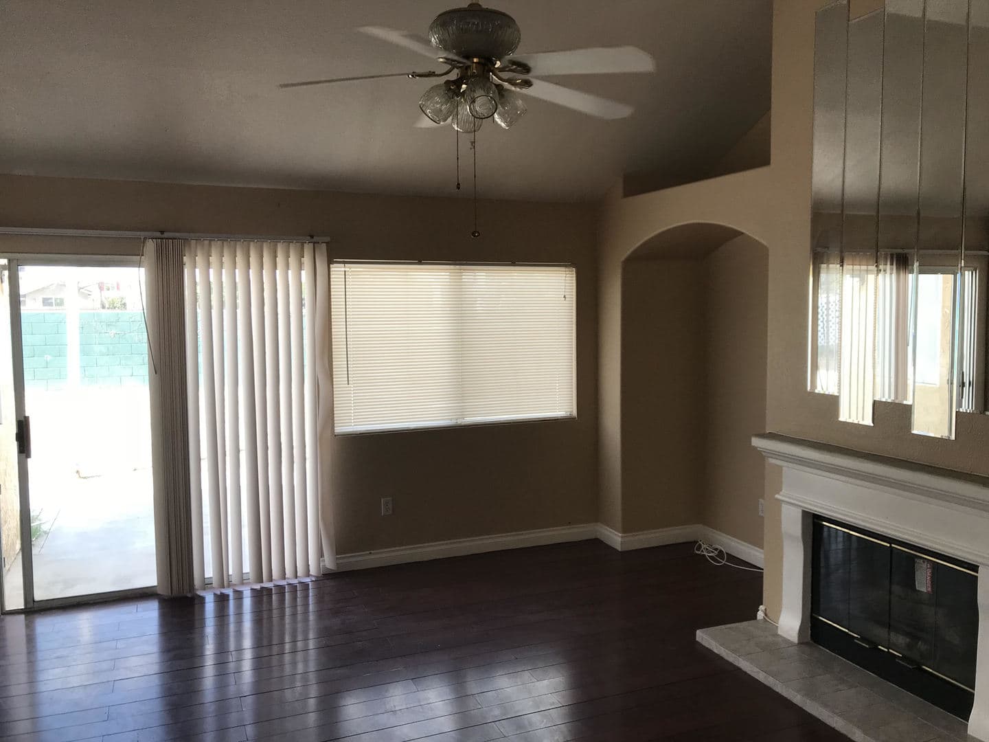 San Jacinto House: 1338 Avenida Floribunda