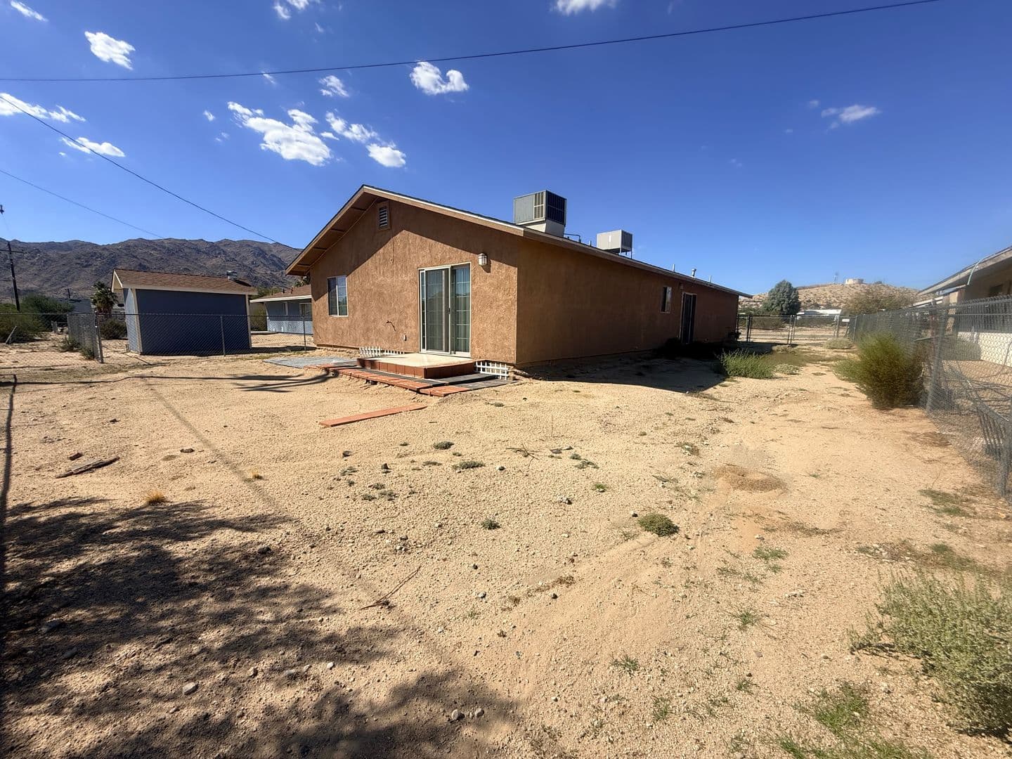 TwentyNine Palms House: 6627 Smoketree Avenue