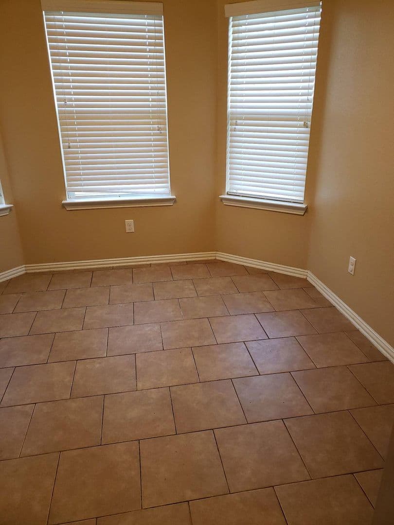 Durant Apartment: 2909 Olivia Ave