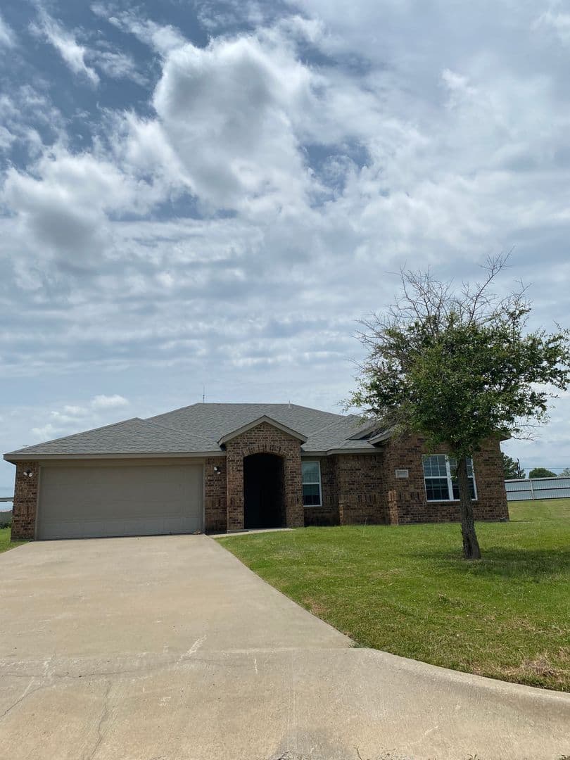 Durant Apartment: 2909 Olivia Ave