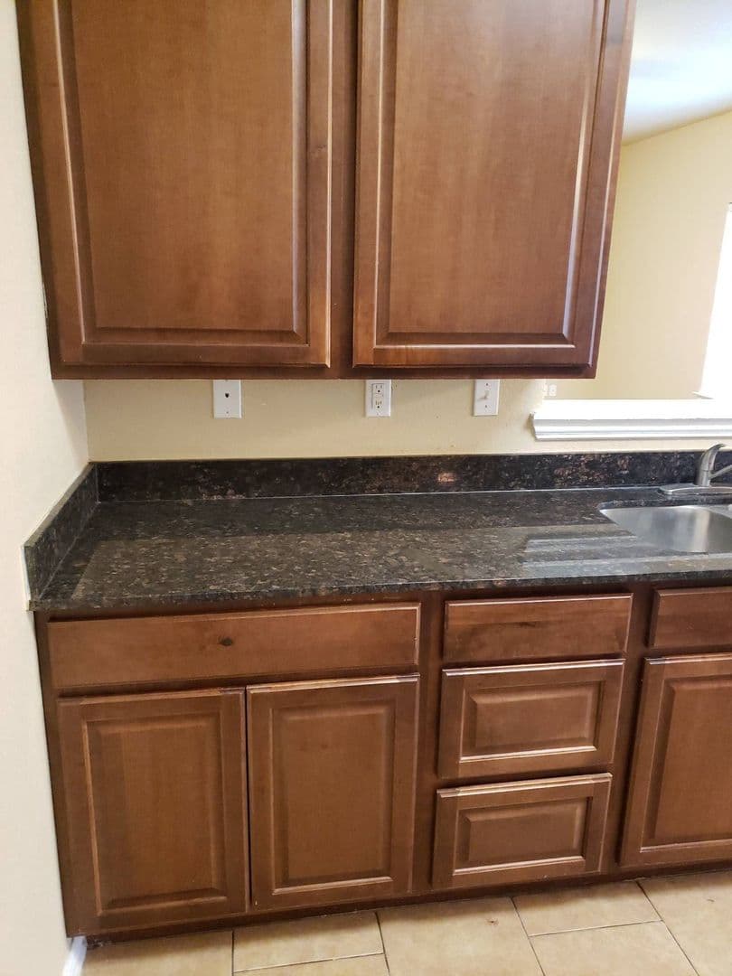 Durant Apartment: 2909 Olivia Ave