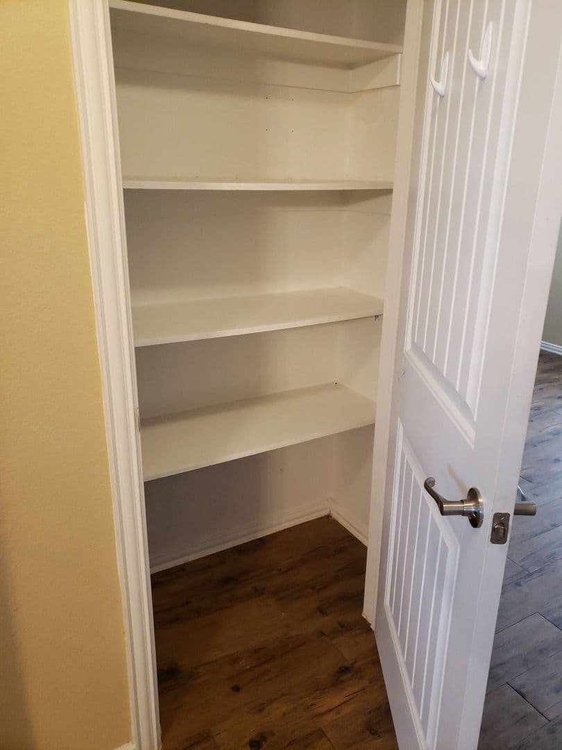 Durant Apartment: 2909 Olivia Ave