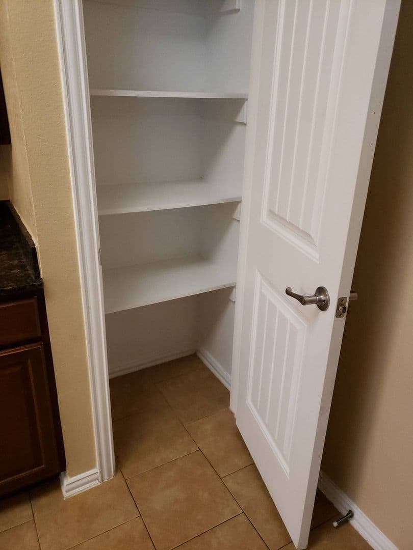 Durant Apartment: 2909 Olivia Ave