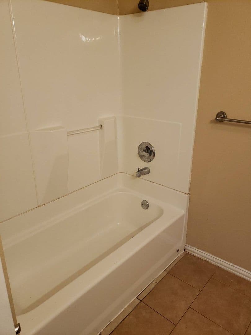 Durant Apartment: 2909 Olivia Ave