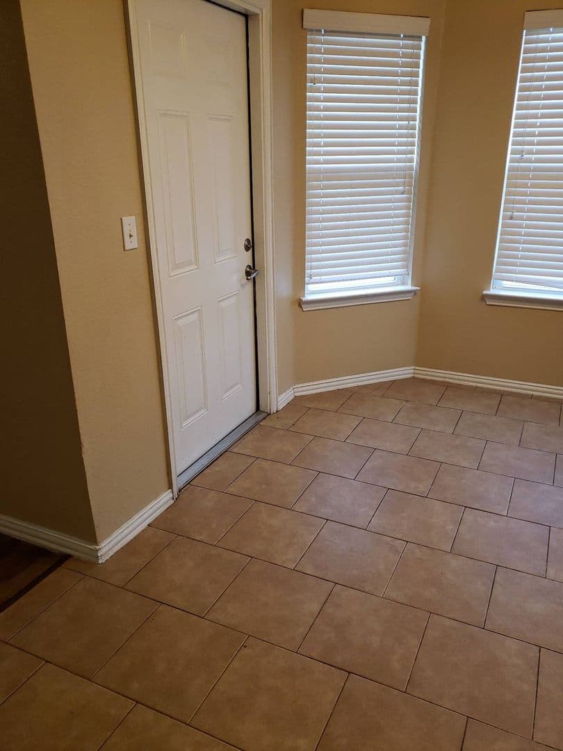 Durant Apartment: 2909 Olivia Ave