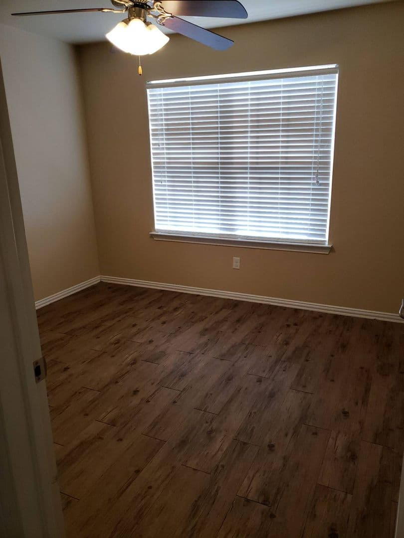 Durant Apartment: 2909 Olivia Ave
