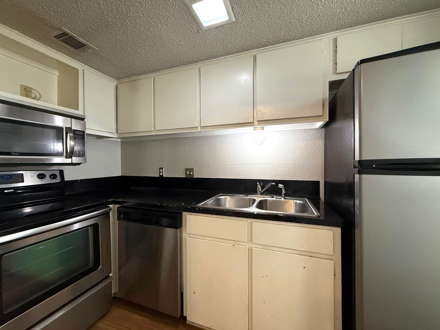 Austin Condo: 3000 Guadalupe #103