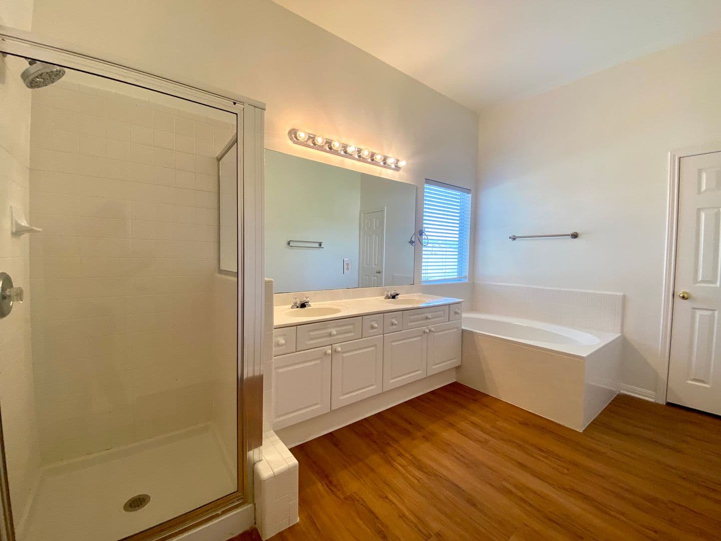 Austin House: 13533 Oregon Flats Trail