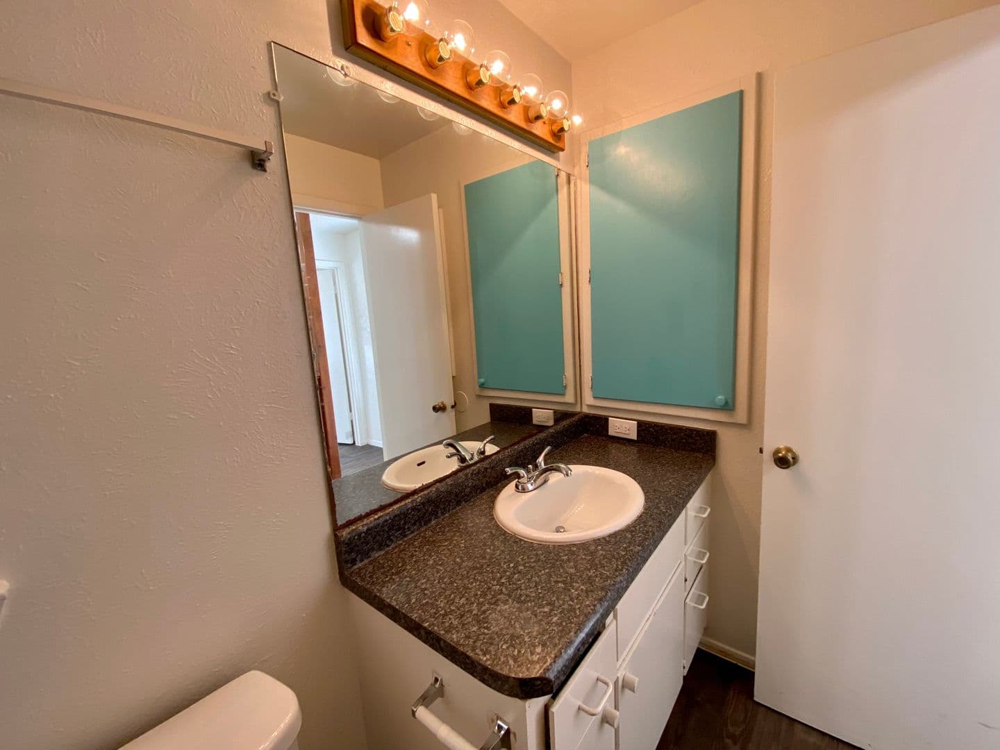 Austin Apartment: 407 E. 30th Street