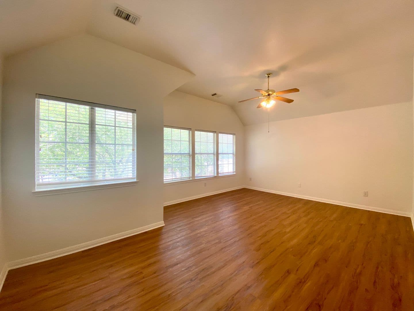 Austin House: 13533 Oregon Flats Trail