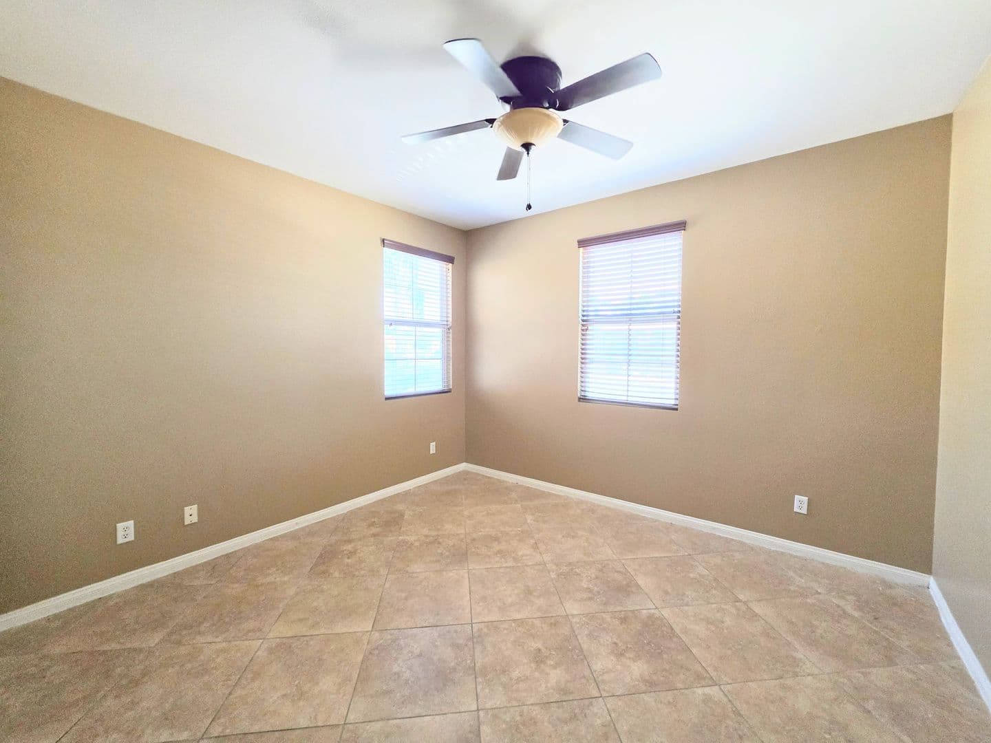 Menifee House: 30040 Cheveley Park St