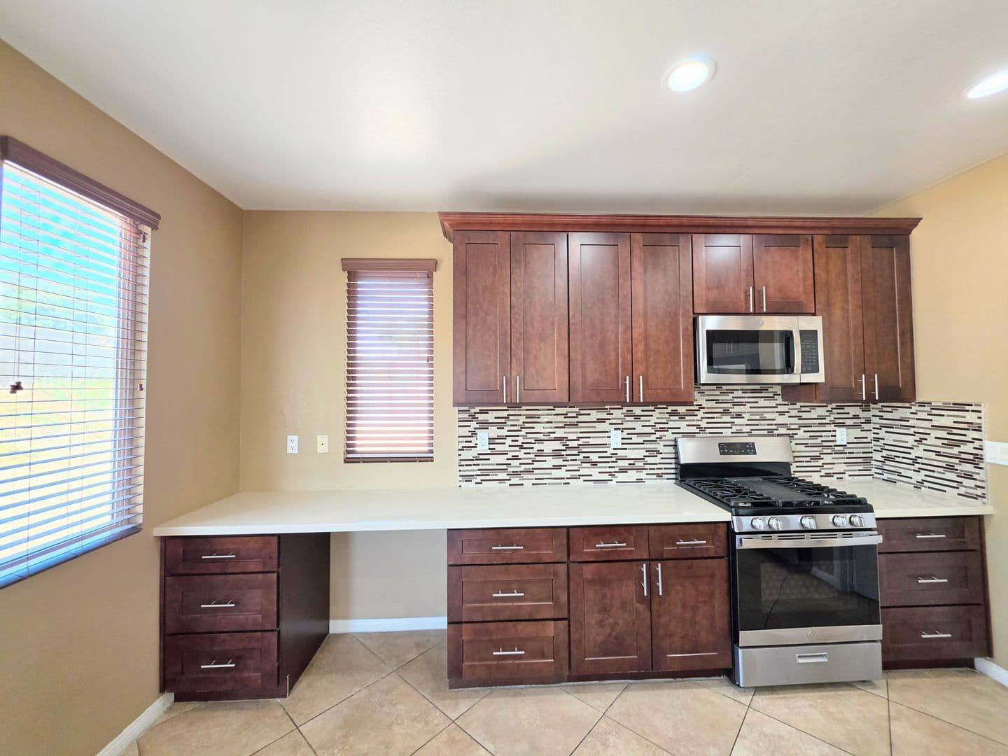 Menifee House: 30040 Cheveley Park St