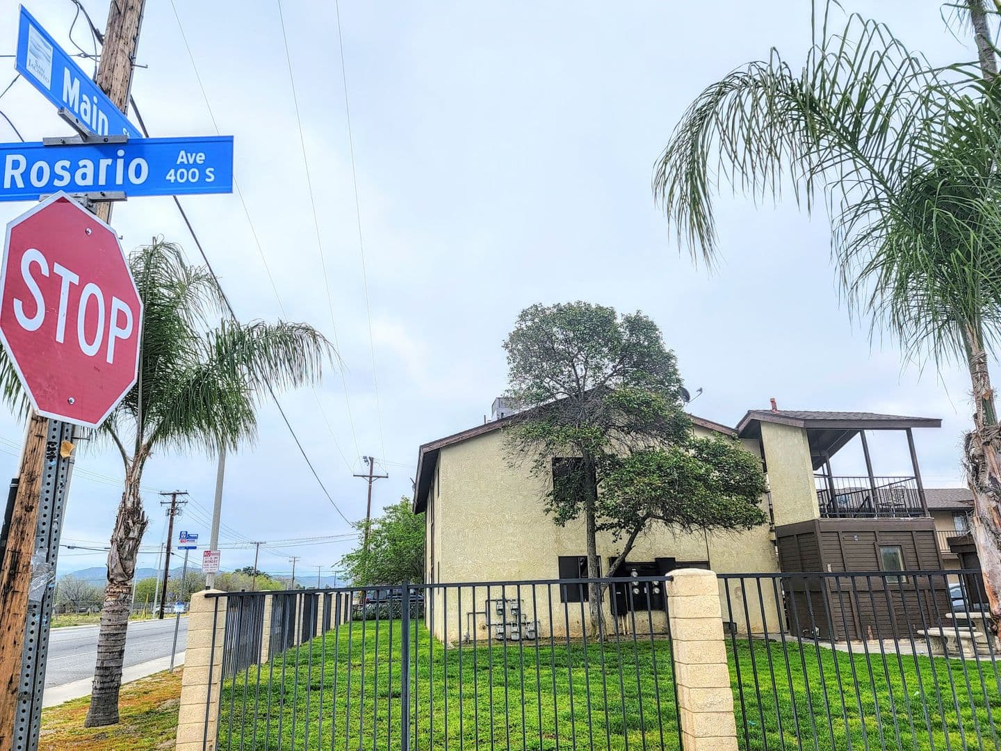 San Jacinto Apartment: 700 E Main St