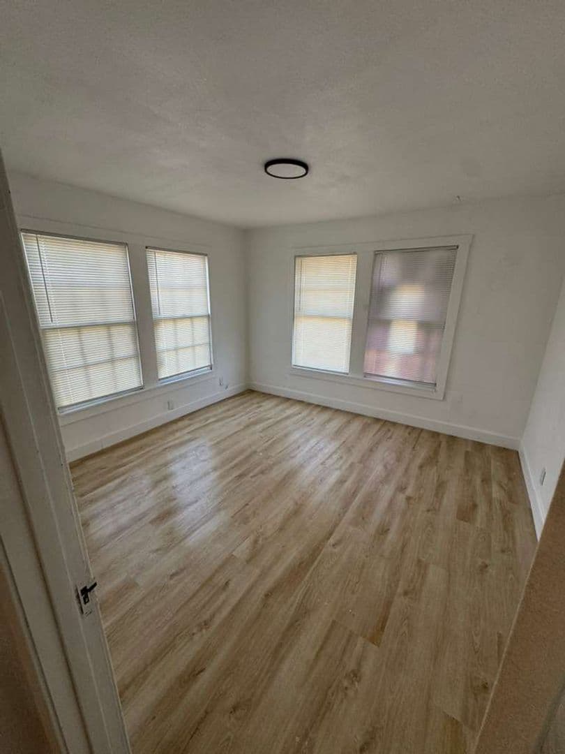 Port Arthur Apartment: 3349 14th St